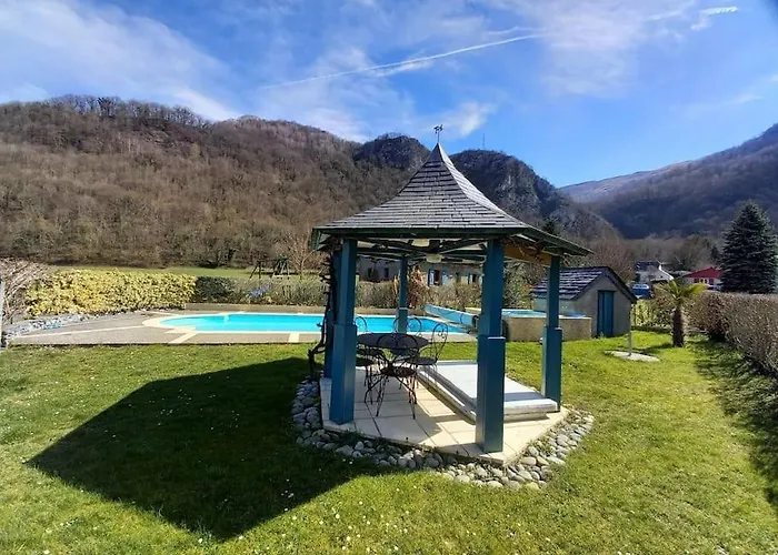 Un Moment De Partage Au Gabizos. Semesterbostad Geu